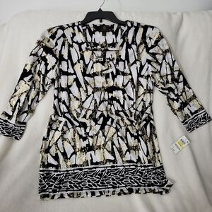 Women's Black and Gold Patterned Top